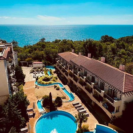The Cliff Boutique Hotel By Flat Mаnаger Обзор Экстерьер фото